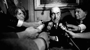 Neruda y la Carrera Consular