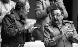Resumen de la Biografía de Raúl Castro: Vida y Obra Política